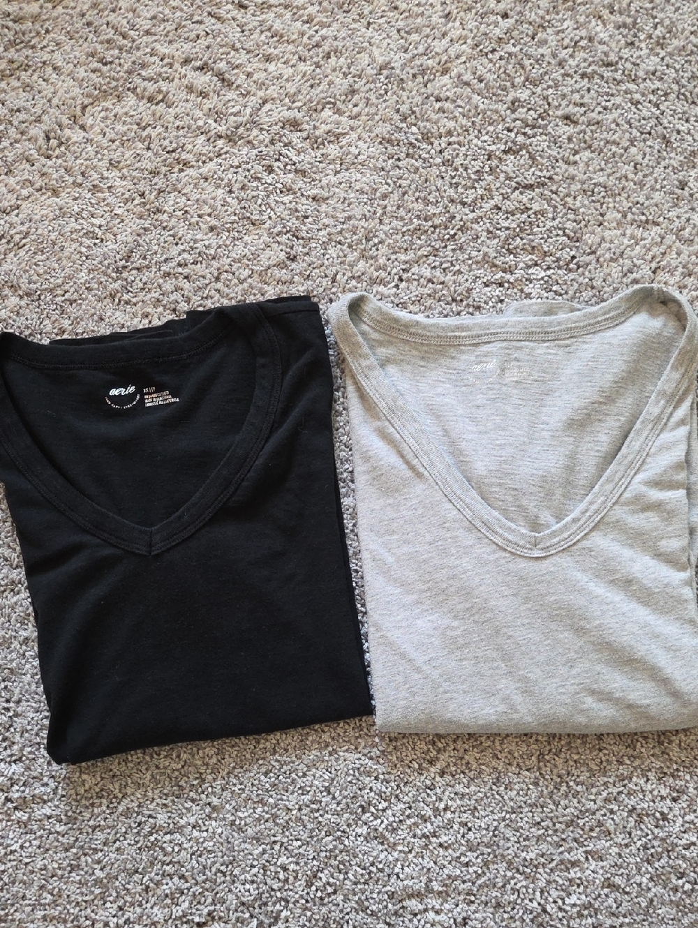 Aerie Distressed Basic V Neck T-shirt Bundle